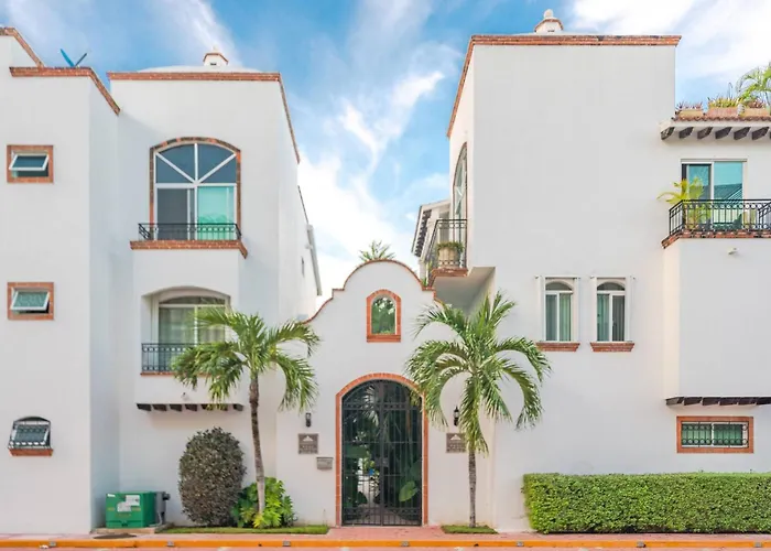 2 Bedroom- Tropical Oasis In The Heart Of - At Gaviotas *