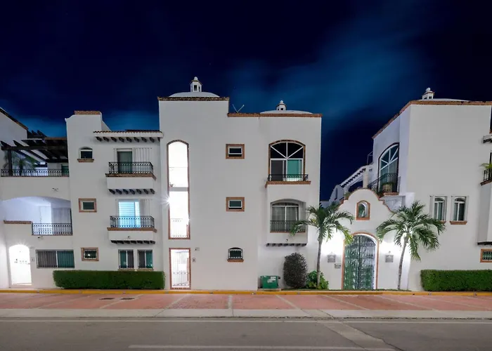 2 Bedroom- Tropical Oasis In The Heart Of - At Gaviotas * Playa del Carmen