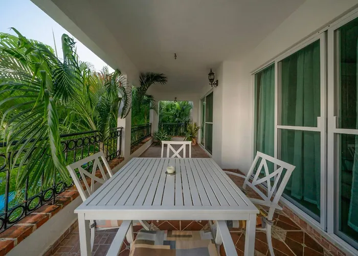 2 Bedroom- Tropical Oasis In The Heart Of - At Gaviotas *