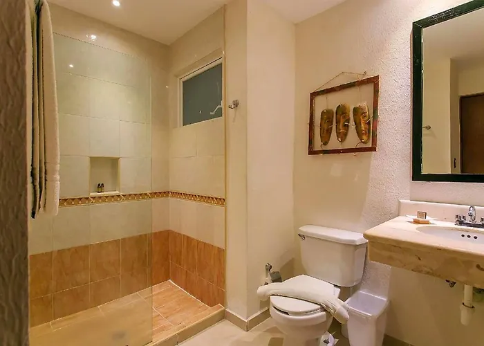 2 Bedroom- Tropical Oasis In The Heart Of - At Gaviotas Holiday home Playa del Carmen