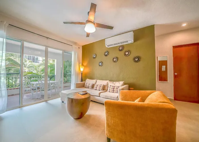 Heart Of Centro 2Br - Gaviotas 211 With Pool & Balcony Playa del Carmen